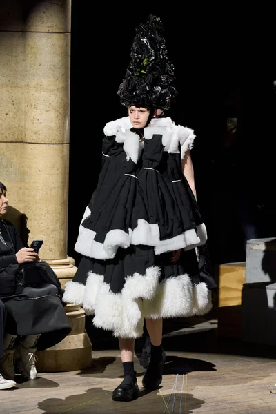 Look 13